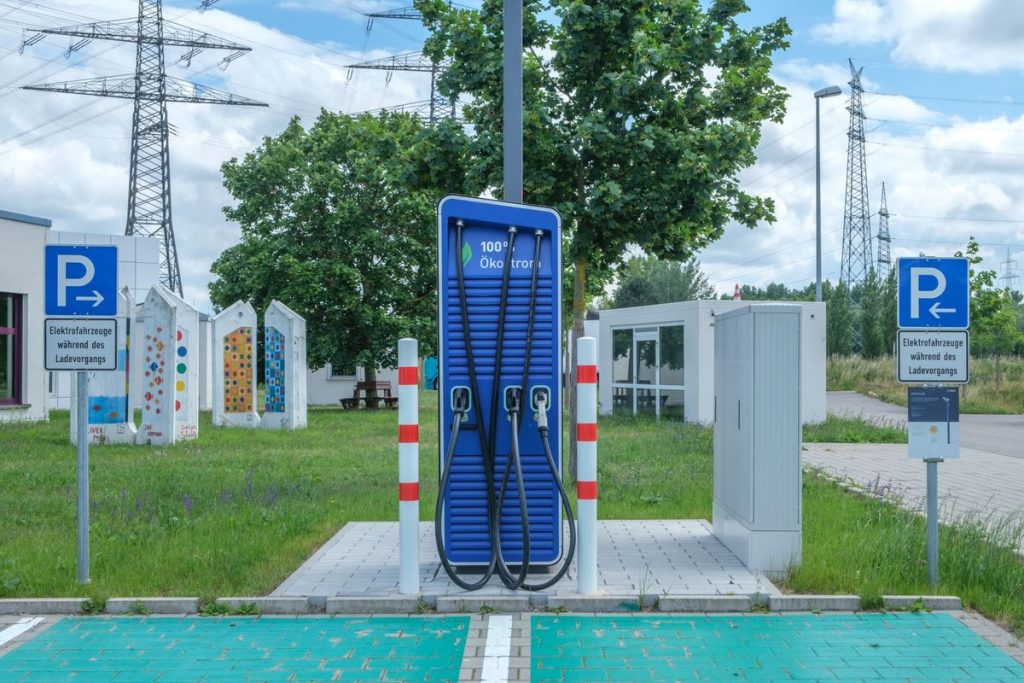 Edward Miliband on UK's Weakened EV Sales Target