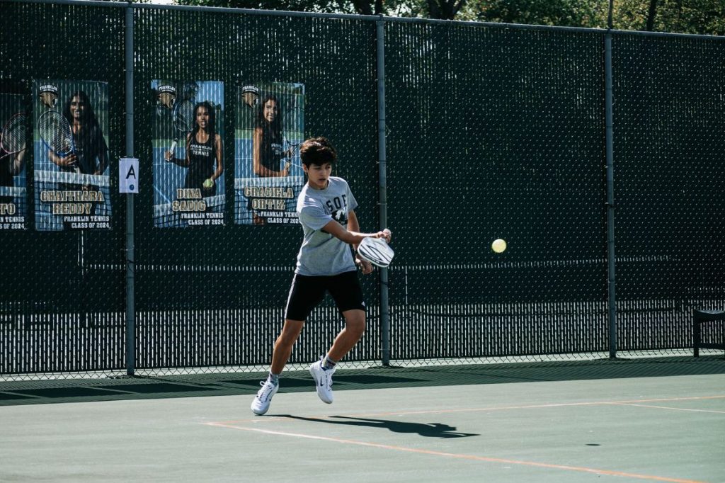 Iva Jovic Among Players in Action at Queen's Tennis