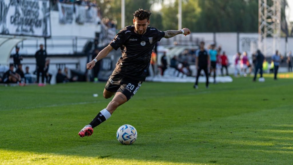 Liverpool Face Barcola Transfer Hurdle Amid Arsenal Interest