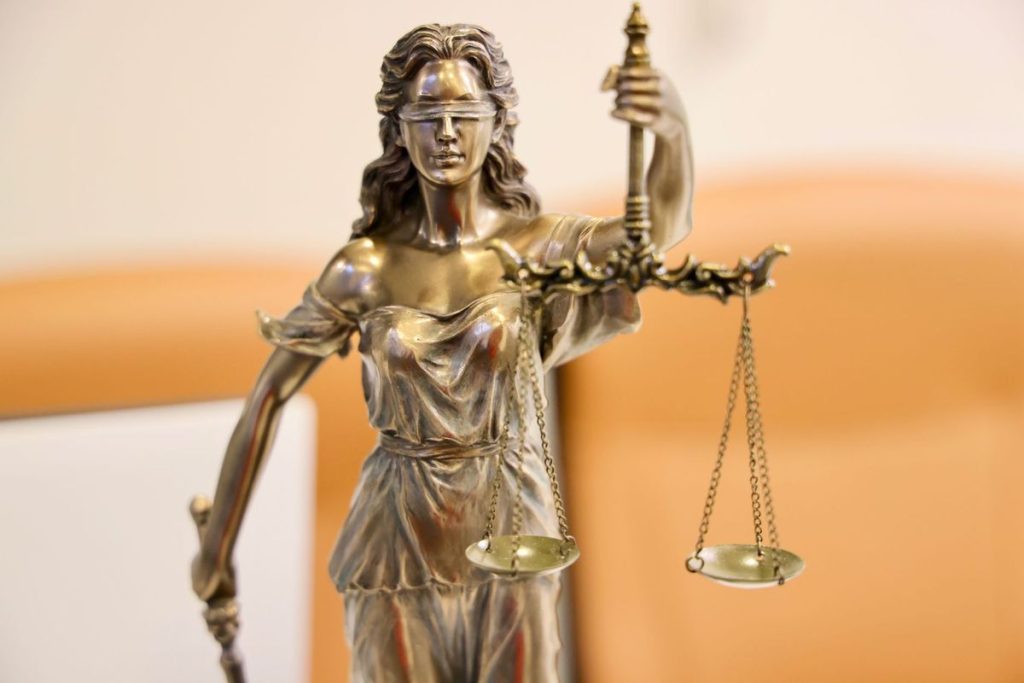 US Judge Voids Trump's $1.8bn IRS Settlement
