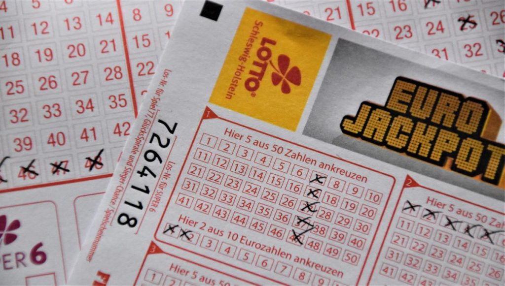 EuroMillions and Thunderball Results for 4 August