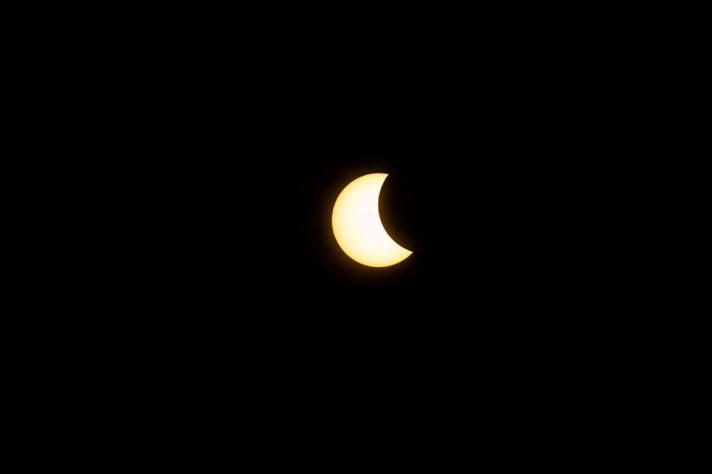 Oxfordshire Observes Solar Eclipse Spectacle